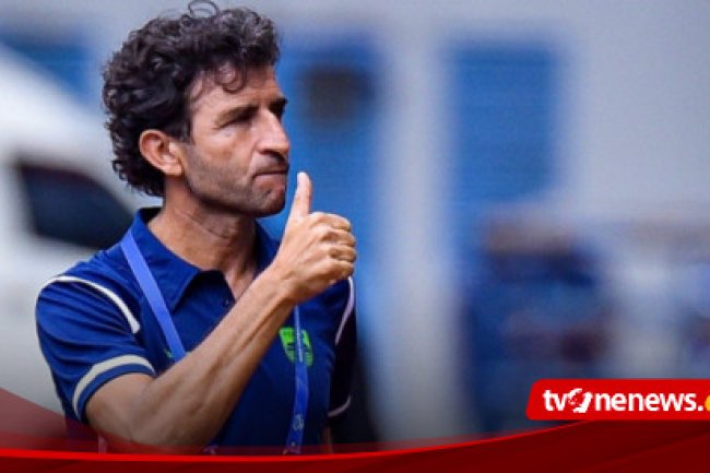 Soal Isu Retaknya Hubungan Luis Milla dengan Pemain, Firman Utina Kirim Komentar Pedas: Tendang Virus dari Persib!