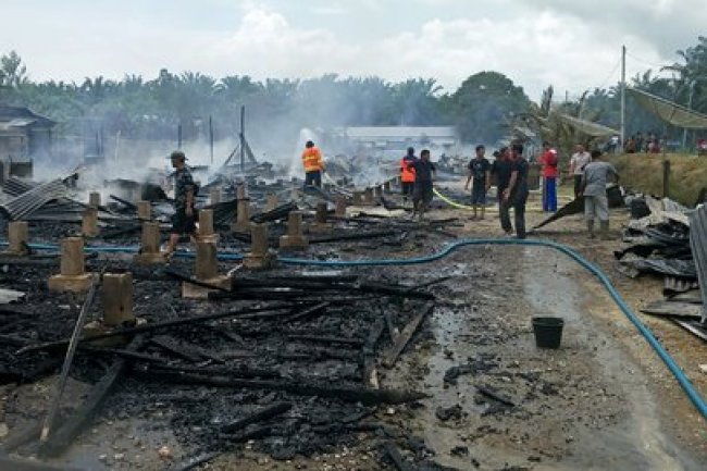 Permukiman di Aceh Barat Daya Terbakar, 24 Rumah Rata dengan Tanah