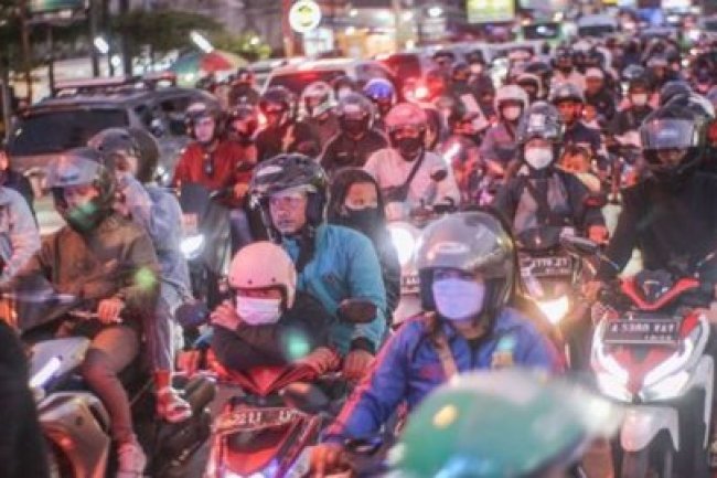 Jalur Puncak Bogor Macet, Polisi Berlakukan One Way H+1 Lebaran