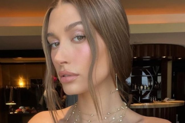 Dihujat Usai Ejek Puasa Hingga Drama Selena Gomez, Hailey Bieber Nangis: Saya Rapuh
