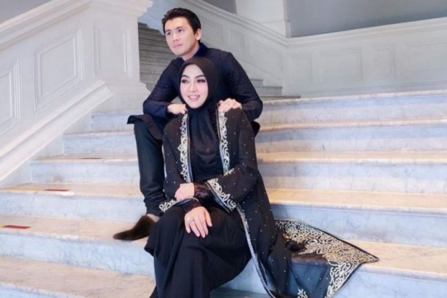 Pamer Jajan Minuman, Syahrini Langsung Banjir Hujatan: Malu Sama Hermes yang Ditenteng!