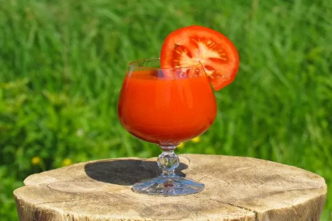 Tips Kesehatan: Inilah Alasan Penting Kenapa Anda Harus Rutin Minum Jus Tomat hingga Ada Penelitian Ilmiahnya