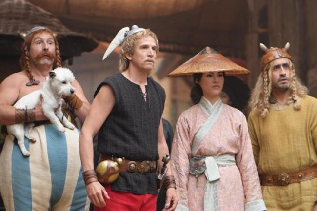Sinopsis Asterix & Obelix: The Middle Kingdom, Misi Selamatkan China