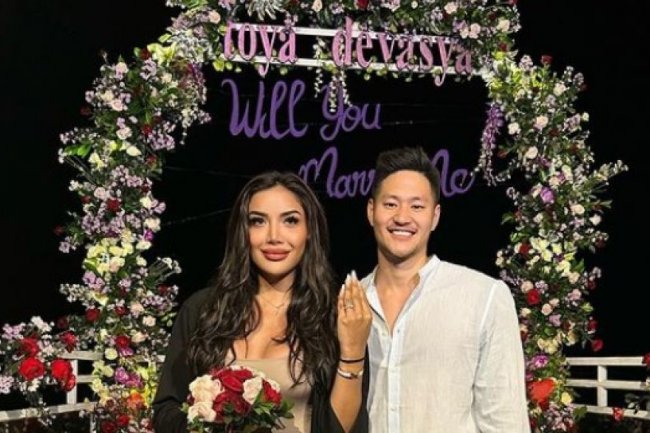 Millen Cyrus Dilamar Sang Kekasih Auto Panen Nyinyiran: Katanya Mau Nikah Sama Cewek