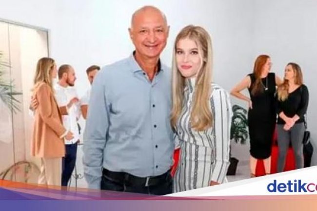 Potret Ratu Kecantikan 16 Tahun yang Dinikahi Walikota 65 Tahun