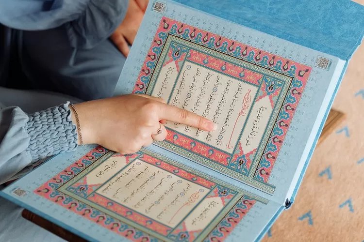 3 Amalan yang Dianjurkan Ketika Malam Nuzulul Quran, Peristiwa Diturunkannya Al Quran