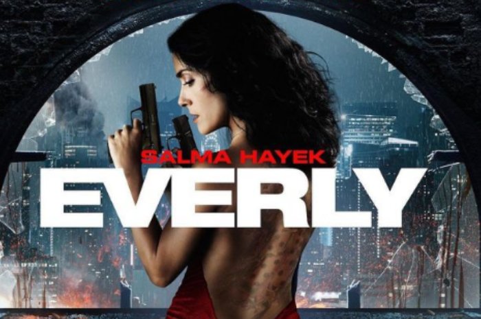 Sinopsis Film Everly, Kisah Salma Hayek Membela Diri dari Serangan Mafia