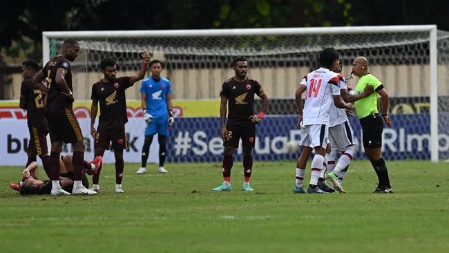 Benang Kusut Wasit Indonesia