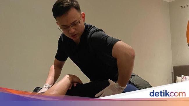 Mengenal Sosok Yesheywei, Praktisi Pijat Kretek Langganan Artis