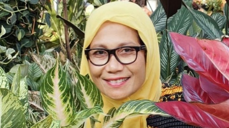 Ibu Indah Permatasari Mencari THR, Nursyah: Duh Di Mana THR Kucari?