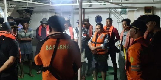 Perahu Bocor, Sembilan Anggota Mancing Mania Terjebak di Tengah Laut