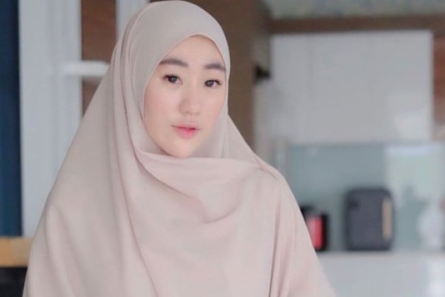 Larissa Chou Ikut Kuis Pengetahuan Agama Kristen, Netizen Curigai Ini