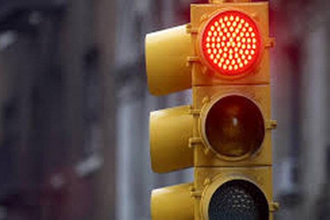 Saking Dendamnya, Wanita Asal Tiongkok Ini Terobos Lampu Merah Sebanyak 49 Kali Pakai Mobil Sang Mantan