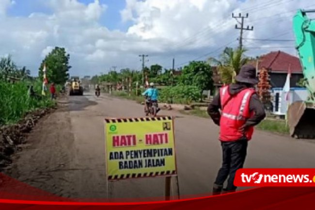 Presiden Jokowi Kembali Tunda Sidak Jalan Rusak di Lampung, Netizen Sambil Ngakak: Gubernur di Prank!