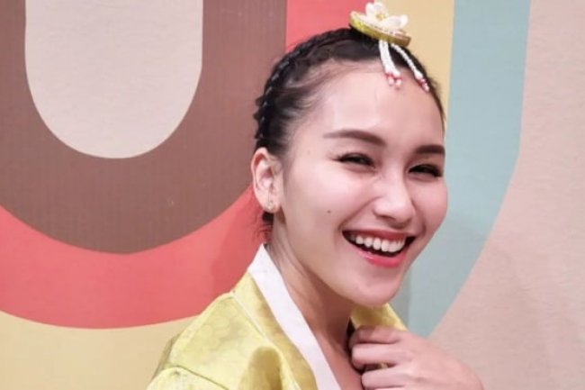 Shin Min Chul T-Max Puji Ayu Ting Ting Pakai Hanbok Korea, Sampai Ajak Ketemu!