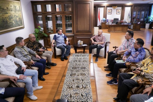 Kolaborasi IMI dengan KEMENKOP dan UKM Demi Otomotif Indonesia