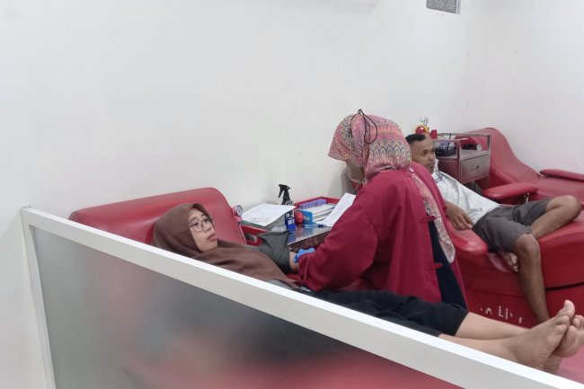 Ratusan Warga Kabupaten Malang Donor Darah di Hari Palang Merah Internasional