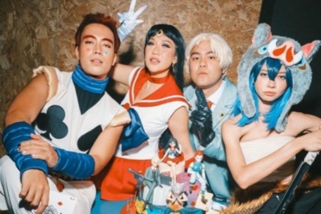 5 Potret Cosplay Artis di Ultah Geng Aries, Anya Geraldine Tampil Seksi Pakai Kostum Nami