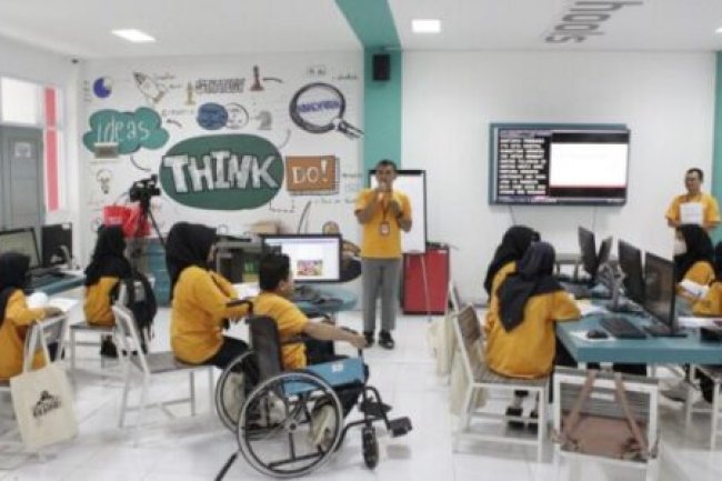 TelkomGroup Bekali Penyandang Disabilitas Pelatihan Teknologi Informasi dan Komunikasi