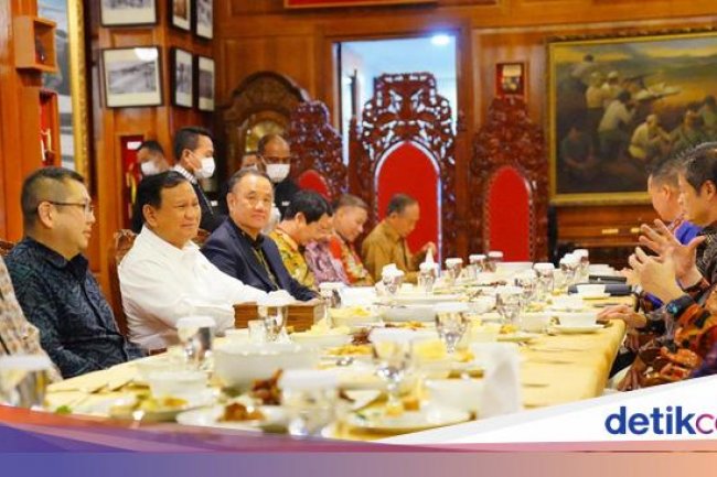 Prabowo Bertemu Hary Tanoe yang Dipanggil Jokowi ke Istana Kemarin