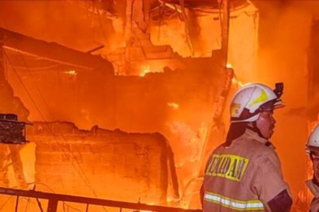 Gudang Penyimpanan Gas di Bekasi Terbakar, Dua Orang Terluka