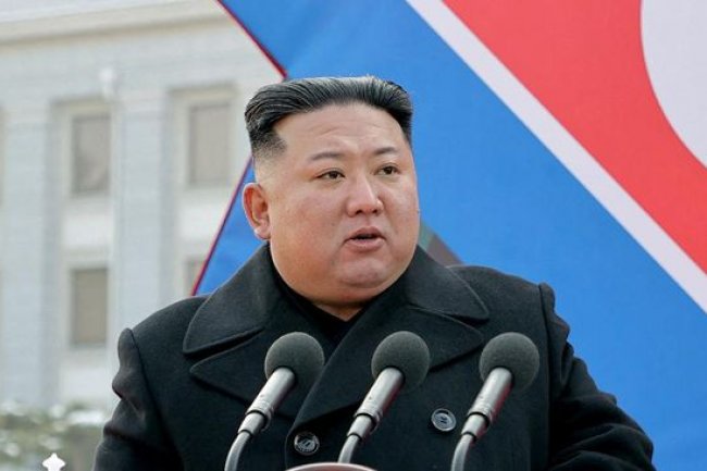 Warga Korut Uring-uringan Gegara Wajib Panggil Kim Jong Un 'Ayah'