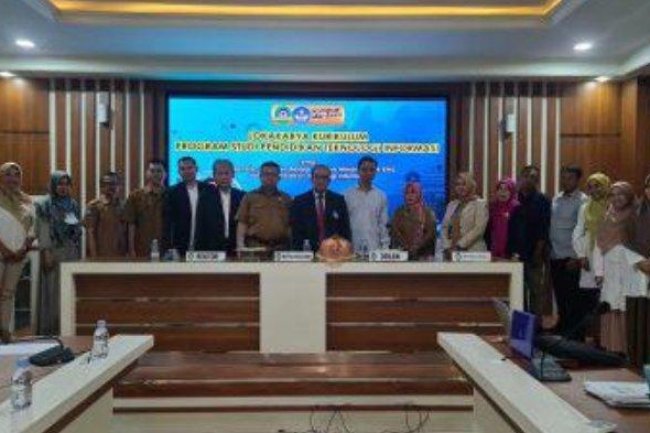 Lokakarya Kurikulum Program Studi Pendidikan Teknologi Informasi Unimerz - Tribun-timur.com