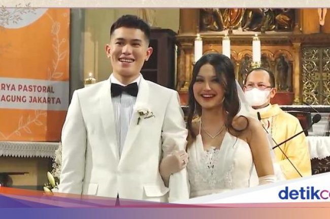 Julian Jacob Dikaruniai Anak Pertama: Mungkin Kalian Kaget dengan Ini