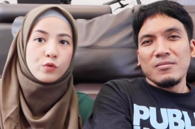 Desta Ikut Malu Jika Istri Lepas Hijab, Nyerah saat Natasha Rizky Kena Hepatitis C: Kalau Mau Pakai, Pakai Aja!