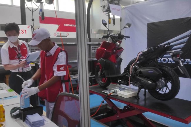 Honda Pertimbangkan Bikin Kompetisi Teknisi Motor Listrik