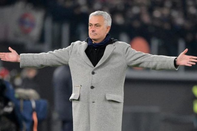 Ucapkan Selamat HUT ke Erick, Mourinho Dinanti Netizen Latih Indonesia