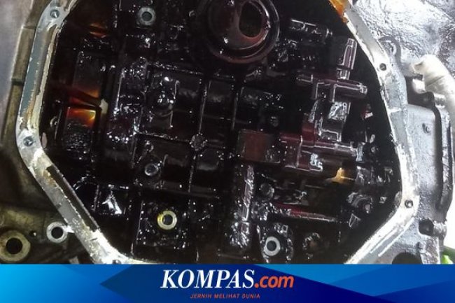 Oli Mesin yang Berubah Jadi Lumpur Jangan Diflush, Bahaya!
