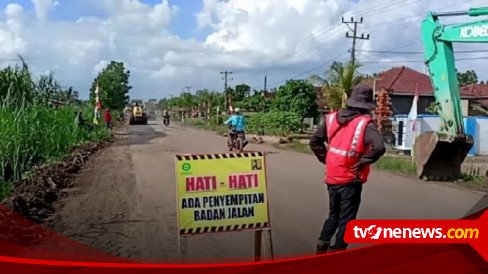 Presiden Jokowi Kembali Tunda Sidak Jalan Rusak di Lampung, Netizen Sambil Ngakak: Gubernur di Prank!