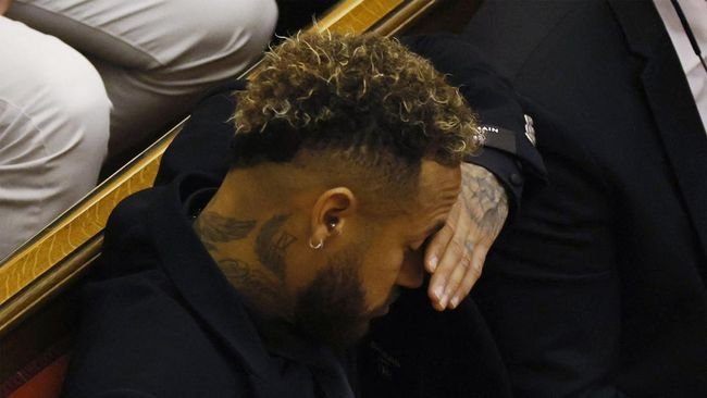 Fans PSG Serbu Rumah Neymar, Tuntut Pergi dari Klub