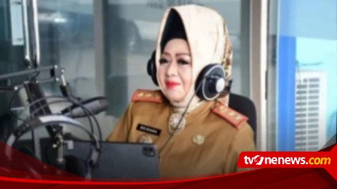 Soal Jilbab Nyentrik Menjulang ala Kadinkes Lampung Reinana, Ini Penjelasan dari Buya Yahya