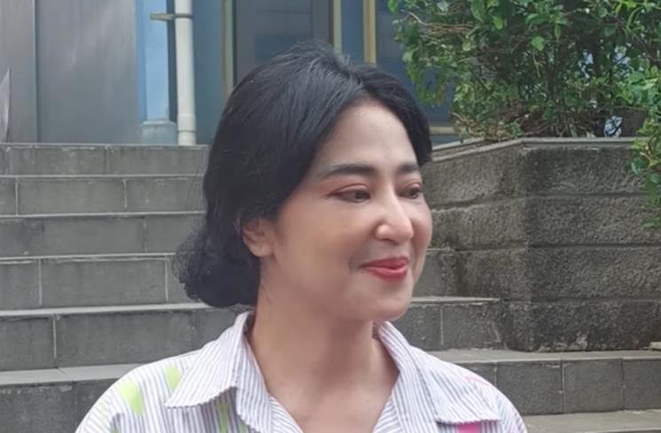 Dituding Oplas, Dewi Perssik Beberkan Fakta Tak Terduga soal Wajahnya