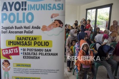 Kenalilah Gejala Penyakit Menular Polio pada Anak, Ini Cara  Penyebarannya