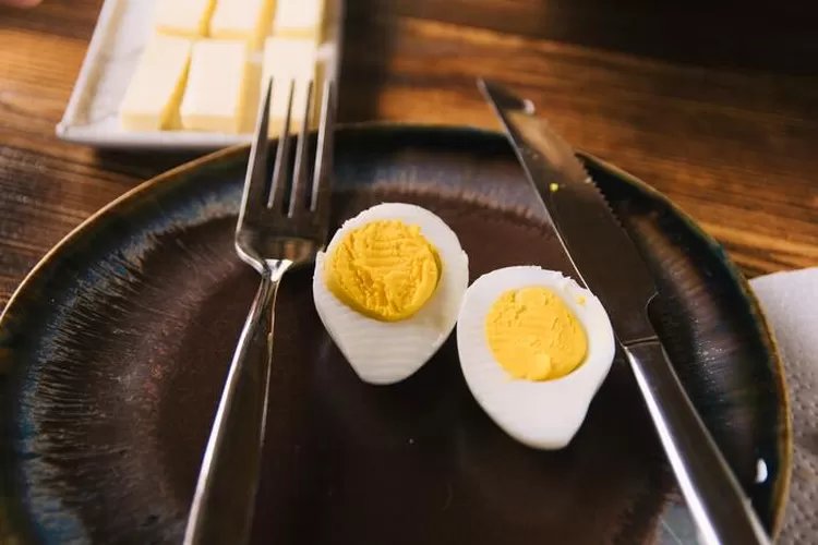 Cek fakta: Apakah penderita diabetes boleh makan telur sesuka hati tanpa khawatir kadar gula darah tubuh naik?