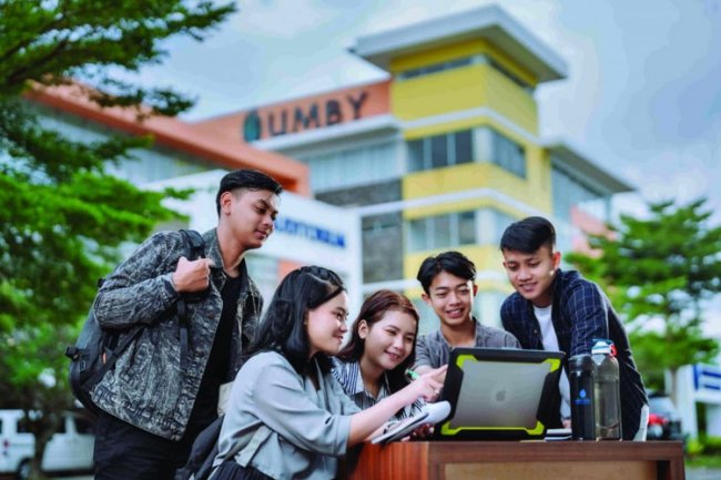 Dosen UMBY Torehkan Prestasi pada Kompetisi Internasional