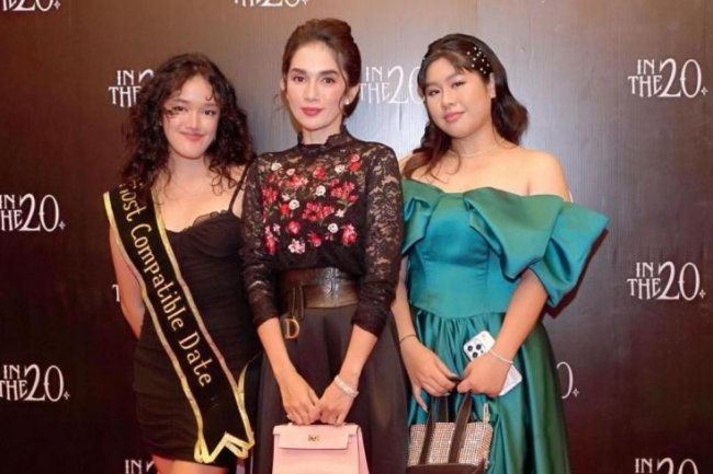 Dress Putri Ussy Sulistiawaty di Acara Prom Night Dicibir Terlalu Terbuka: Masih Kecil Diajari Pakai Baju Seksi