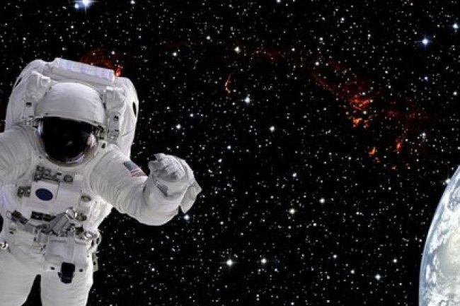 Astronot NASA Tidak Mau Pakai Pensil di Luar Angkasa, Ini Alasannya