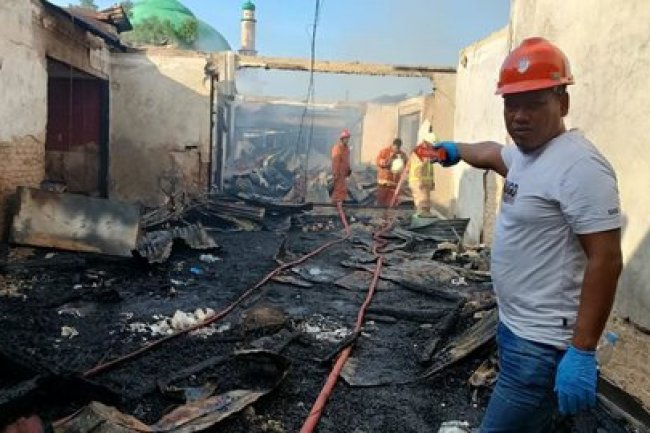 Toko Oleh-Oleh di Pekanbaru Terbakar, Ibu dan 2 Anaknya Terpanggang