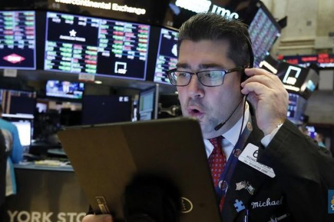 Inflasi AS Jeblok, Wall Street Semakin Pesta Pora