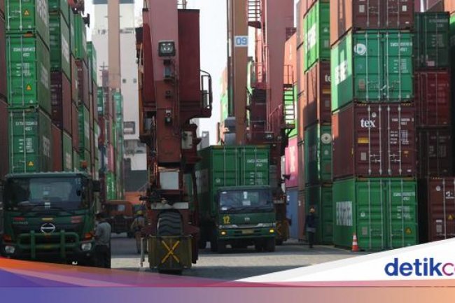 Surplus Neraca Dagang RI Diramal Anjlok, Ini Biang Keroknya
