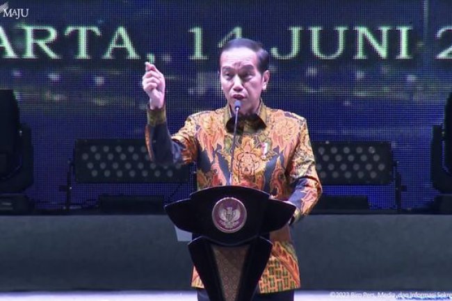 Jokowi Bilang Cari Uang Makin Sulit, Rakyat Juga Pak!