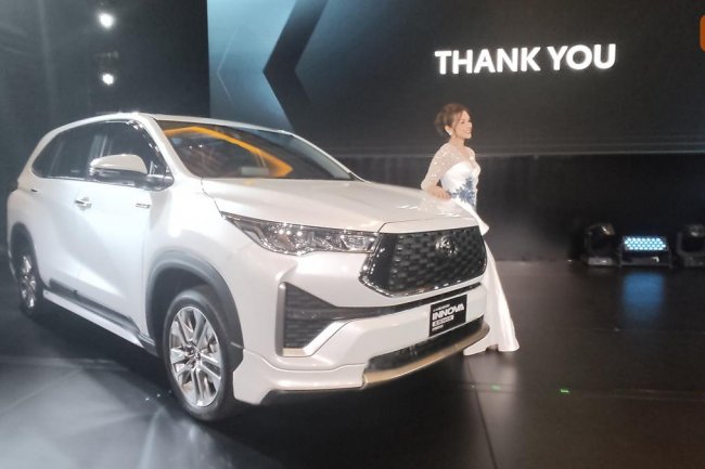 Toyota Sebut Inden Kijang Innova Zenix Hybrid Sudah Lebih Cepat