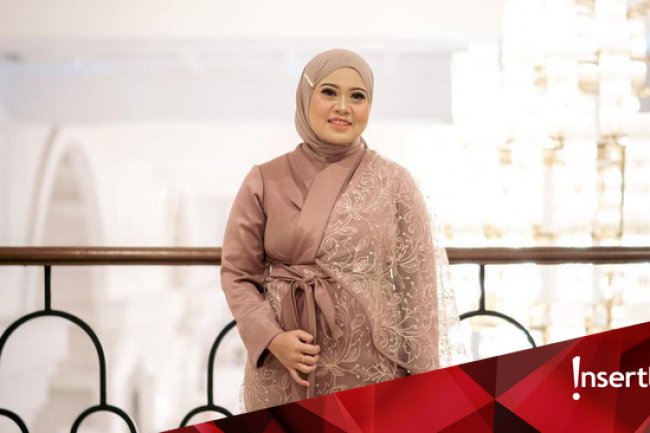 Komika Musdalifah Lahirkan Bayi Kembar, Satu Meninggal Dunia
