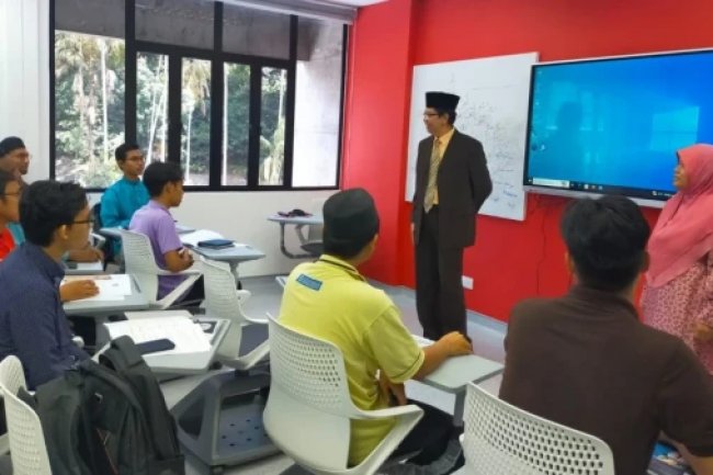 Tingkatkan Kolaborasi Internasional, Rektor UIN Raden Intan Kunjungi Kampus Besar Malaysia