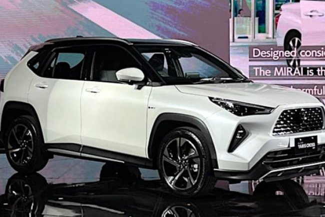 Begini Sensasi Berkendara di Balik Kemudi Toyota Yaris Cross