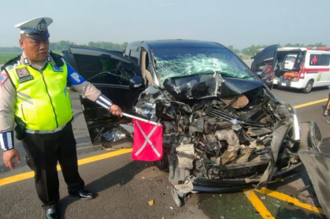 Laka Karambol di Tol Jombang, 8 Orang Luka-luka